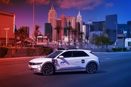 Az első Uber-robotaxi megérkezett: Las Vegas utcáin gurul