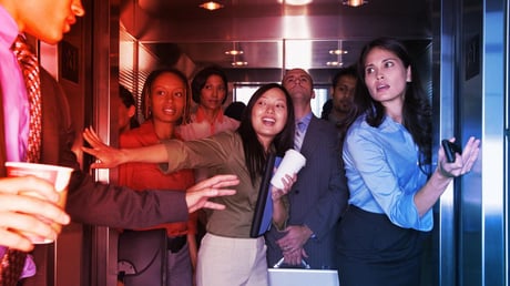 Az emelkedő liftben tényleg nehezebbnek érzed magad?