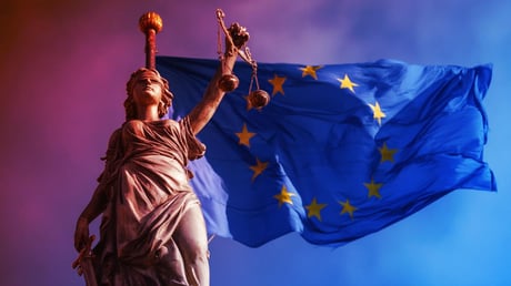 Az EU odacsap: a bankoknak azonnal kártalanítaniuk kell az adathalászat áldozatait