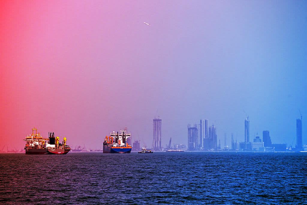 Az iráni blokád a Hormuzi-szoros lezárásával fenyeget