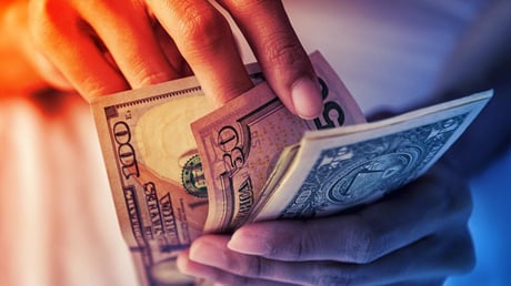 Az MI robbantotta be a csalásokat: 400 milliárdos iparág született