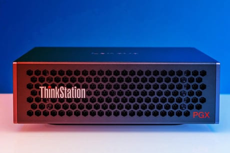Az NVIDIA-gyorsított Lenovo ThinkStation teszten: mire képes az új MI-gép?