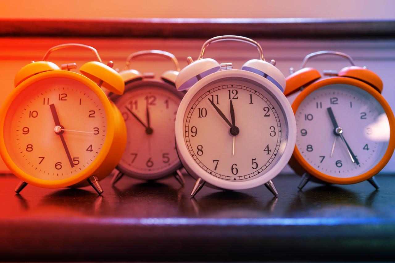 Az óraátállítás kicsinál: így éld túl