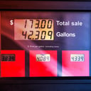 Az üzemanyagár-horror visszatér: jön az újabb történelmi csúcs?