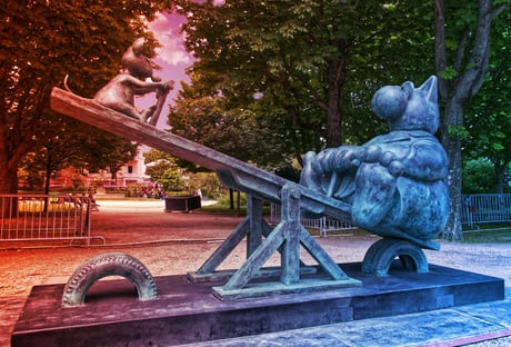 A bitcoin és a dollár most döbbenetesen tükörképei egymásnak