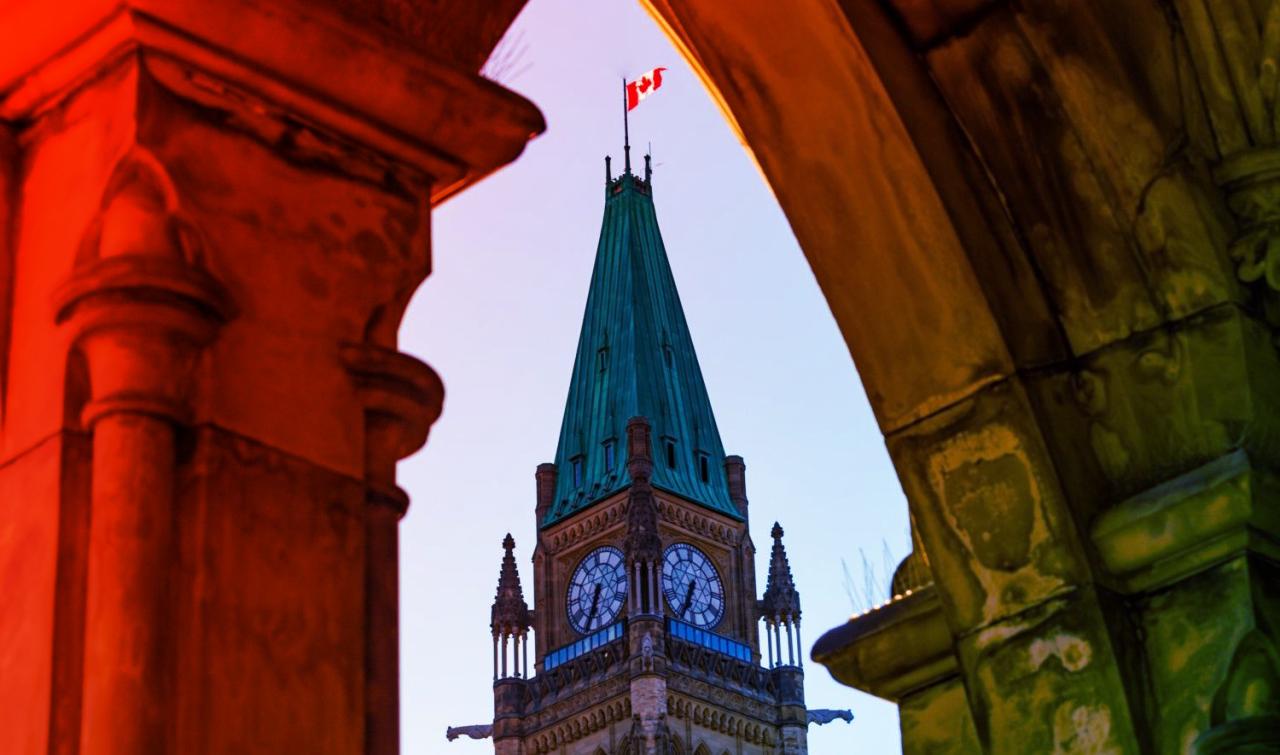 A csalók új réme: Kanada betiltaná a kriptó-ATM-eket