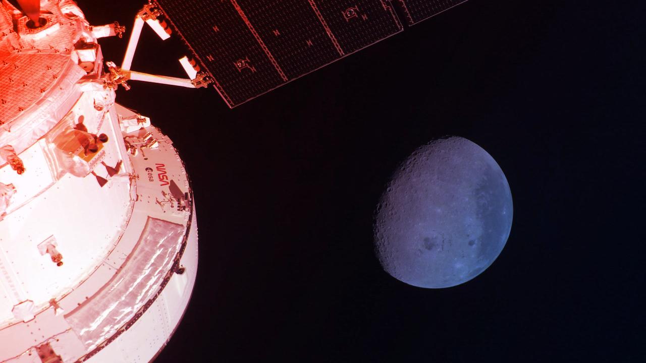 A Hold első színes képei forradalmasítják az űrkutatást