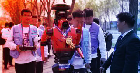 A humanoid robotok már az embereket is lefutják – döbbenetes tempóban