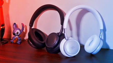 A JBL új fejhallgatói: finom előrelépés, bosszantó hibákkal