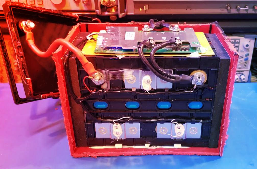 A kimúlt LFP-akkumulátor boncolása három felvonásban