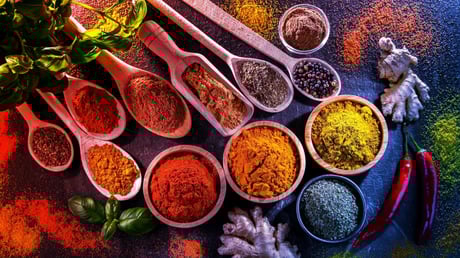 A konyha rejtett fegyvere: hétköznapi fűszerek, százszoros gyulladáscsökkentés
