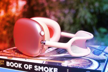 A legmenőbb kütyük nagy tesztje: ASUS, Apple, Sonos, LG