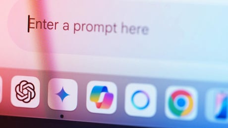 A mesterséges intelligencia már a munkahelyeken tanít – bízhatunk benne?