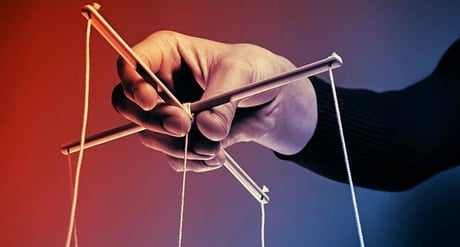 A MI-chatbotok titkos fegyvere: észrevétlenül vásárlásra csábítanak