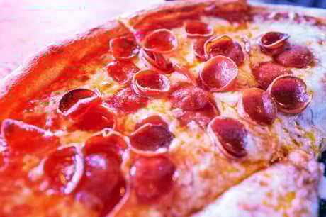 A tökéletes pizzavágás: így véd meg a matek a vitától