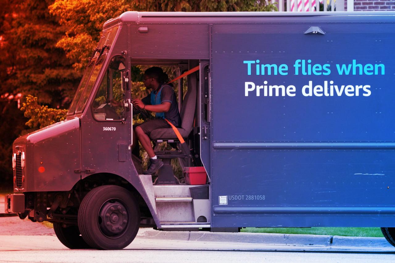 Az Amazon sarcol: 3,5%-os logisztikai hadiadó sújtja az eladókat