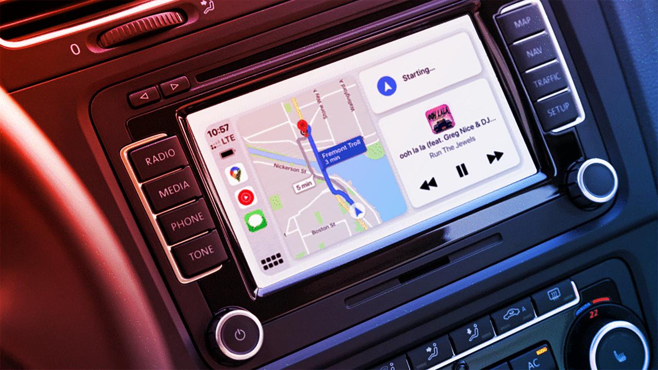 Az Apple CarPlay lekörözi az Android Autót: jön a Google Meet