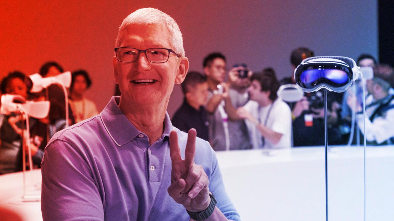 Az Apple új ura: Tim Cook átadja a stafétát – ki ő?