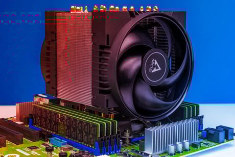 Az Arctic Freezer 4U-SP5 berobban: megfizethető csúcshűtés AMD szerverekhez