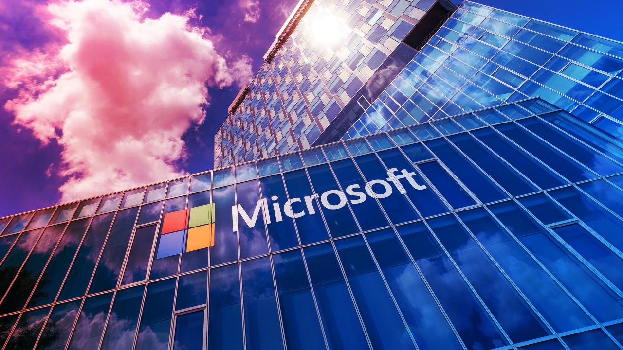 Az Egyesült Királyság bekeményít: új Microsoft-trükköket vizsgálnak