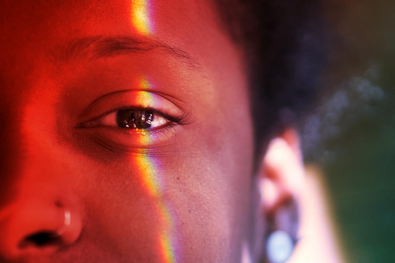 Az emberi színlátás titka: miért fókuszálunk másként a színekre?