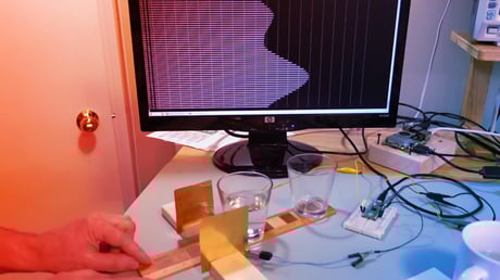 Az érintésmentes érzékelés új korszaka: kapacitív szenzorok működés közben