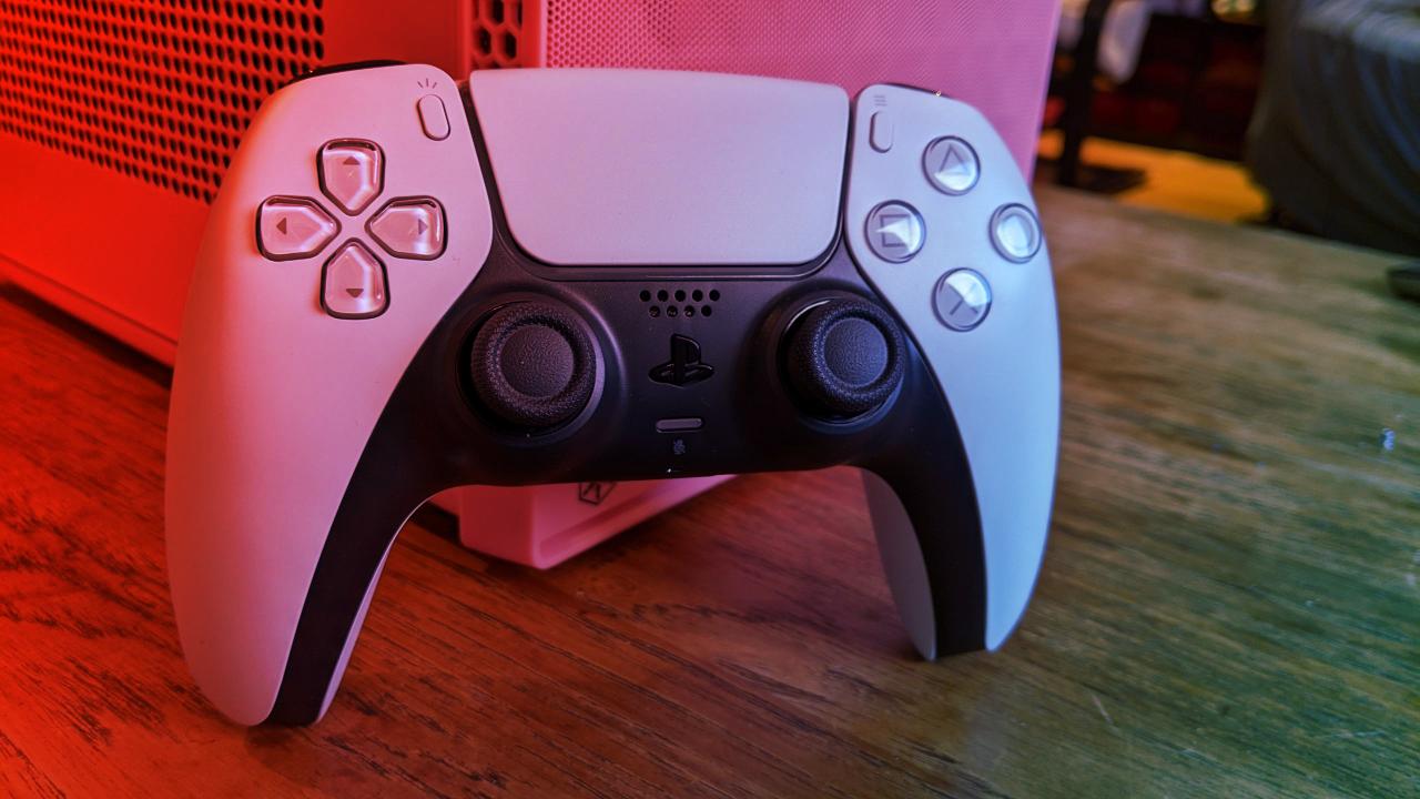 Az igazi PlayStation-élmény PC-n: megérkezett a trükkös adapter