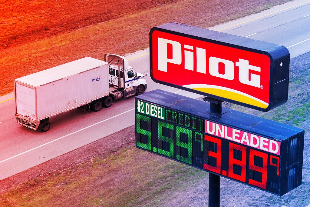 Az iráni háború ára mindenkit sújt: elszállnak az árak