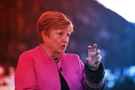 Az iráni háború árnyéka: drágulás és gazdasági lassulás jön