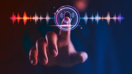 Az MI lehallgatott mindent? Kaliforniaiak perelik a kórházakat