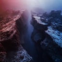 Az óceán mélyén lassan kettéhasad a Föld