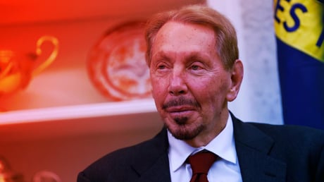 Az Oracle 30 ezer embert kirúgott – tombol az MI-mánia