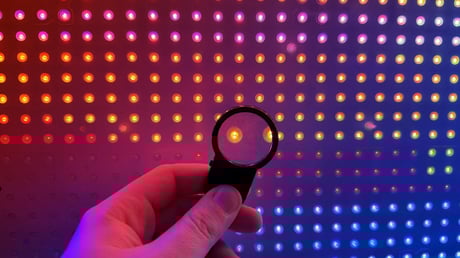 Az RGB LED tévék kavarják a piacot, trónon maradhat az OLED