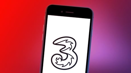 Az ügyfelek menekülnek a Three új sebességkorlátja elől