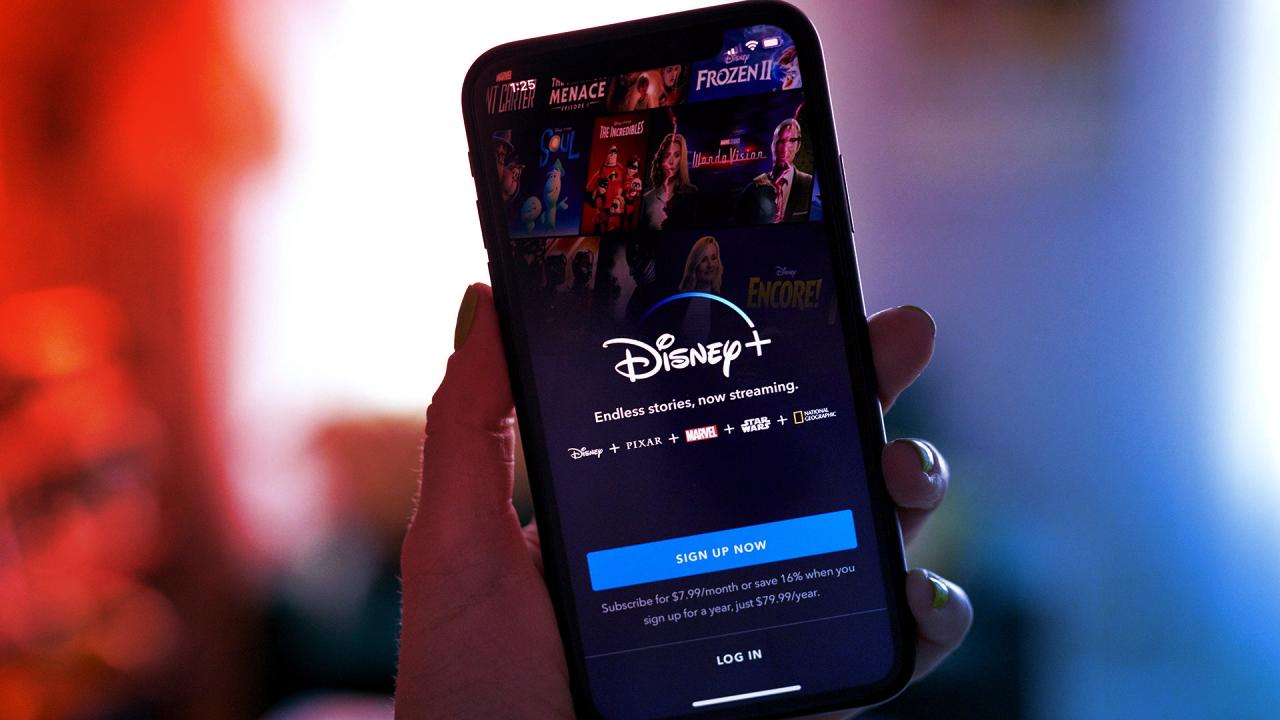 Az új kihívó lenyomta az árakat: olcsóbb a Disney+