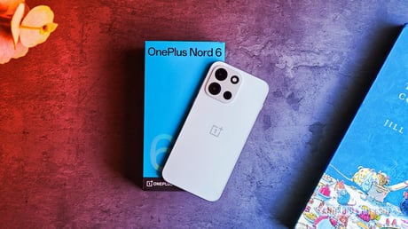 Az új OnePlus Nord 6 meglepően könnyű és tűkarcsú