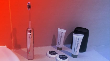 Az új trónkövetelő? Laifen Wave Pro elektromos fogkefe teszt