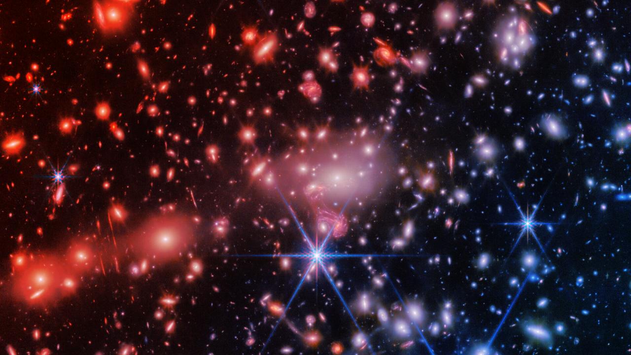 Az univerzum apró vörös fényei: a mutáns rája-raj titkai