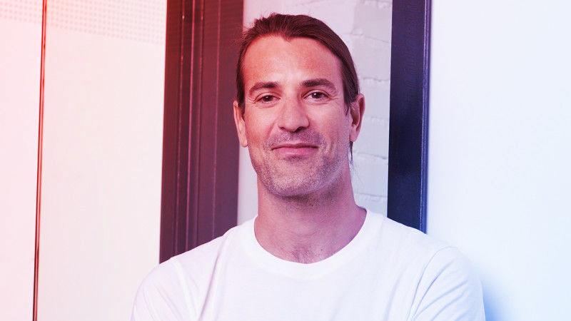 Berobbant a stabilcoin-láz: bankok és fintech cégek a digitális pénzvonaton