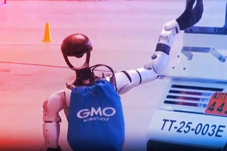 Jönnek a robotok: átveszik a csomagkezelést a reptereken