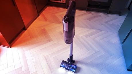 A könnyű, olcsó vezeték nélküli pálcasporszívók bajnoka: Hoover HF3 DynamicClean tesztje