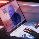 A Microsoft orvosolta az eltűnő Windows 11-asztal gondját: jön a javítás