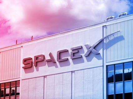 A SpaceX pénzügyei miatt riadót fújnak a SEC-nél