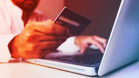 A tét nagy: az Amazon MI-ügynökei valódi pénzt mozgatnak