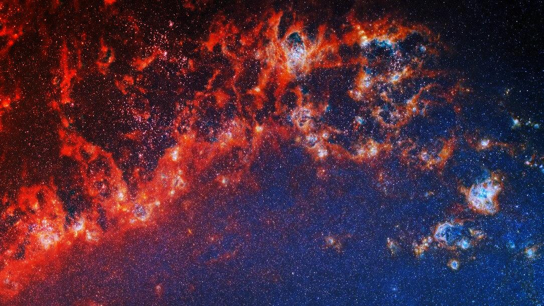 A Webb és a Hubble az Örvény-galaxis vakító mélyére merülnek
