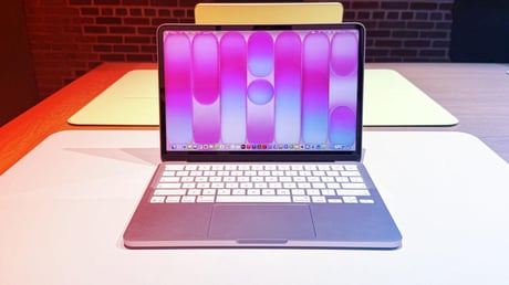 Az Apple mindent visz: MacBook Neo jön Kansas City iskoláiba