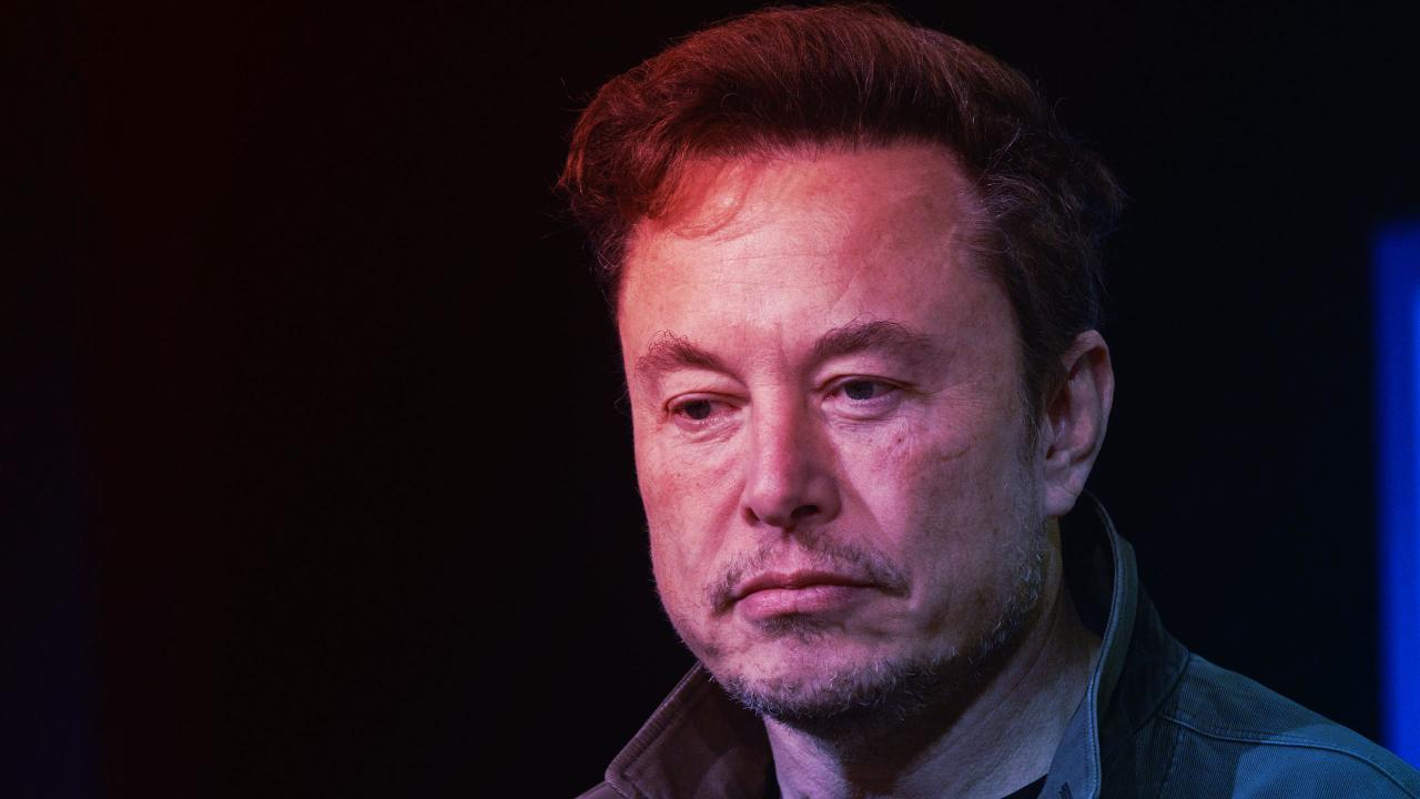 Az MI zsenije, a kultikus játék alkotója, akitől Musk és Altman rettegnek
