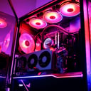 Az óriási gamer PC: szobányi őrület óriás ventilátorokkal, klímával és szaunával