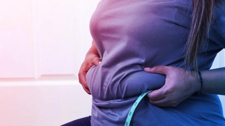 Az új hormonterápia megálljt parancsol a veszélyes, korral gyűlő hasi zsírnak