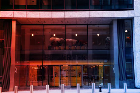 A BlackRock és a Fidelity uralják az amerikai bitcoin ETF-piacot